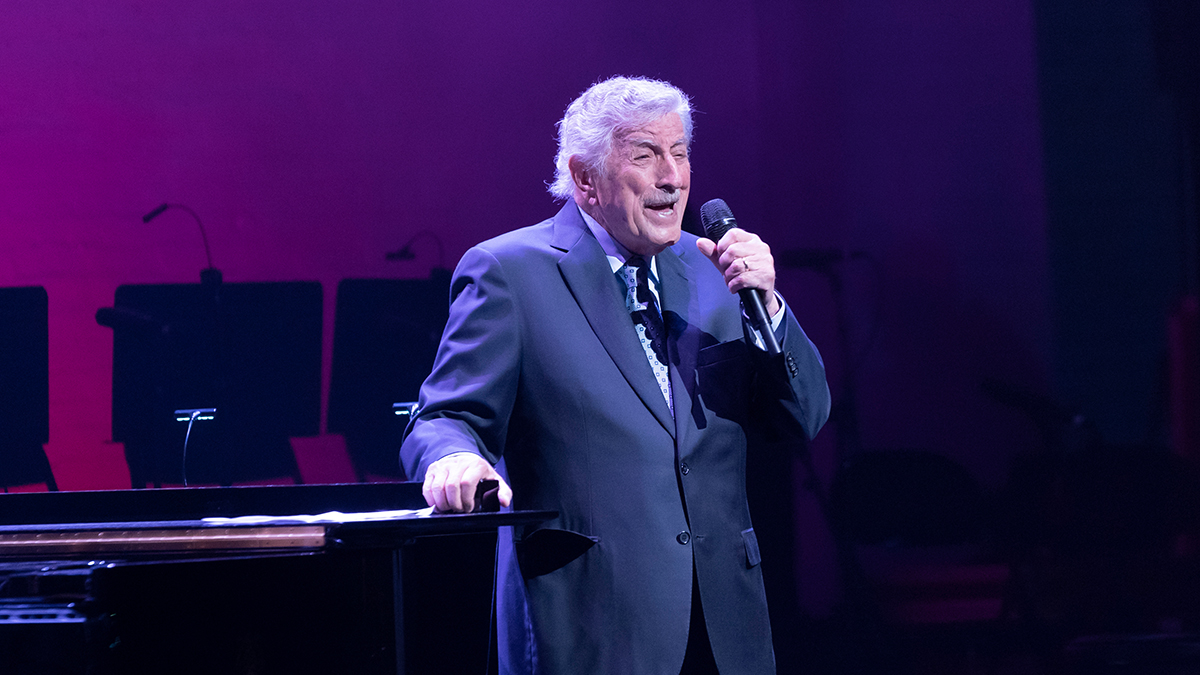 Американский певец Тони Беннетт умер в возрасте 96 лет