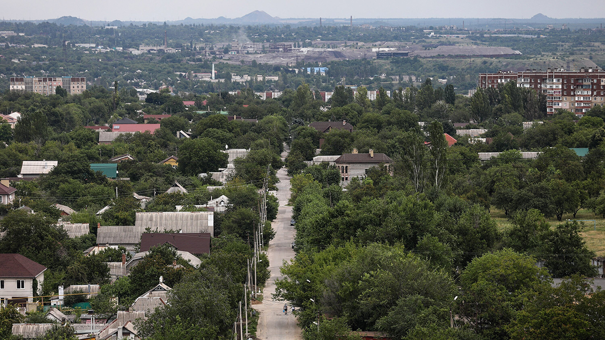 ВСУ нанесли удар по центру Донецка с применением кассетных боеприпасов