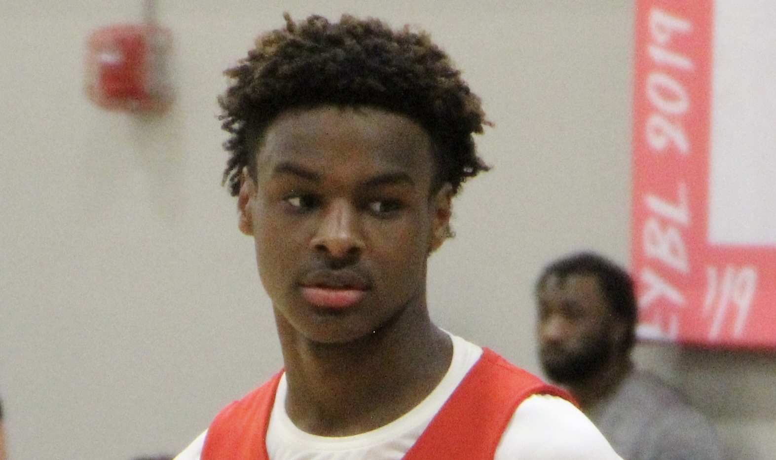 У сына баскетболиста Леброна Джеймса остановилось сердце во время тренировки