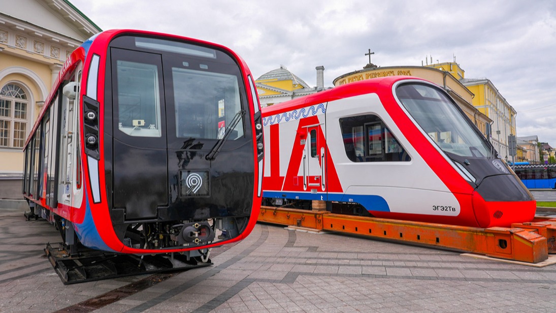 Выставка о городском транспорте начнет работу в рамках МУФ на Манежной площади