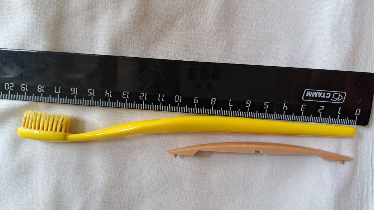 В Подмосковье мужчина съел зубную щетку, дверную ручку и дужку от очков и попал в больницу