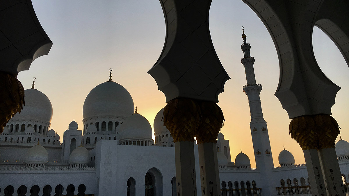 ОАЭ вызвали посла Ирана и вручили ноту протеста из-за ударов