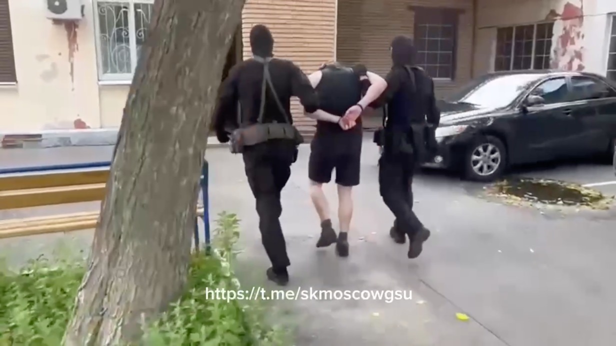 Подробности теракта в москве сегодня утром. Видео с несовершеннолетними.