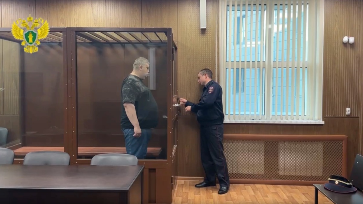 Сотрудники банка помогли полиции поймать телефонного мошенника в центре Москвы