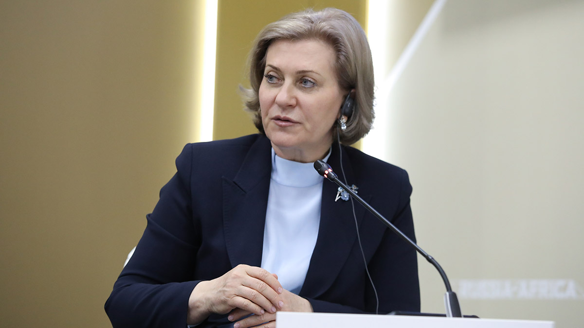 Попова призвала россиян как можно скорее привиться от гриппа