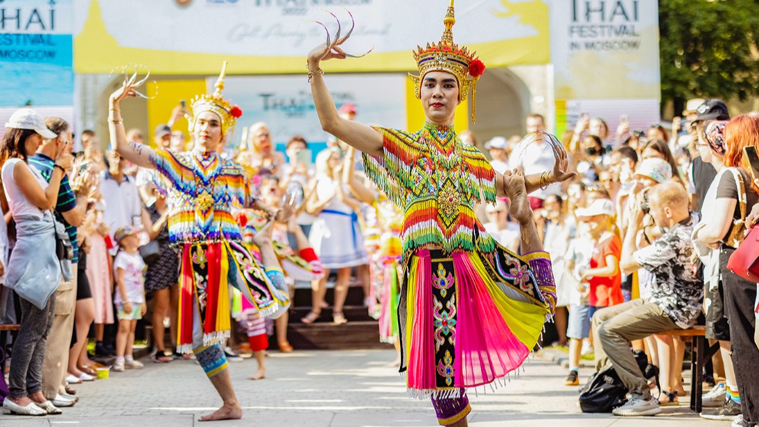 Фестиваль тайской культуры, «История московского шоколада» и лекция о Маяковском: куда сходить в Москве на выходных