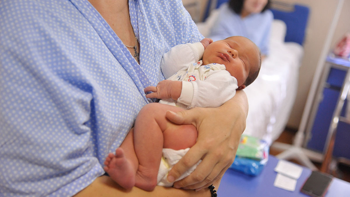 Жительница Подмосковья в 43 года стала матерью в 12-й раз