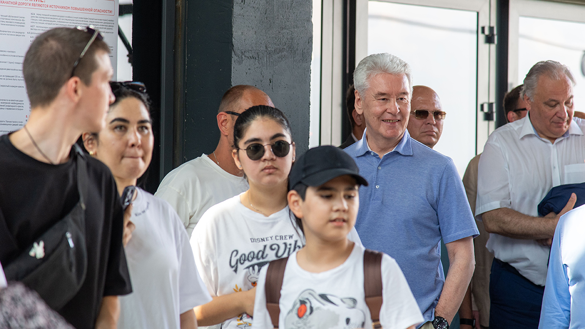 Собянин назвал сроки завершения благоустройства Воробьевской набережной