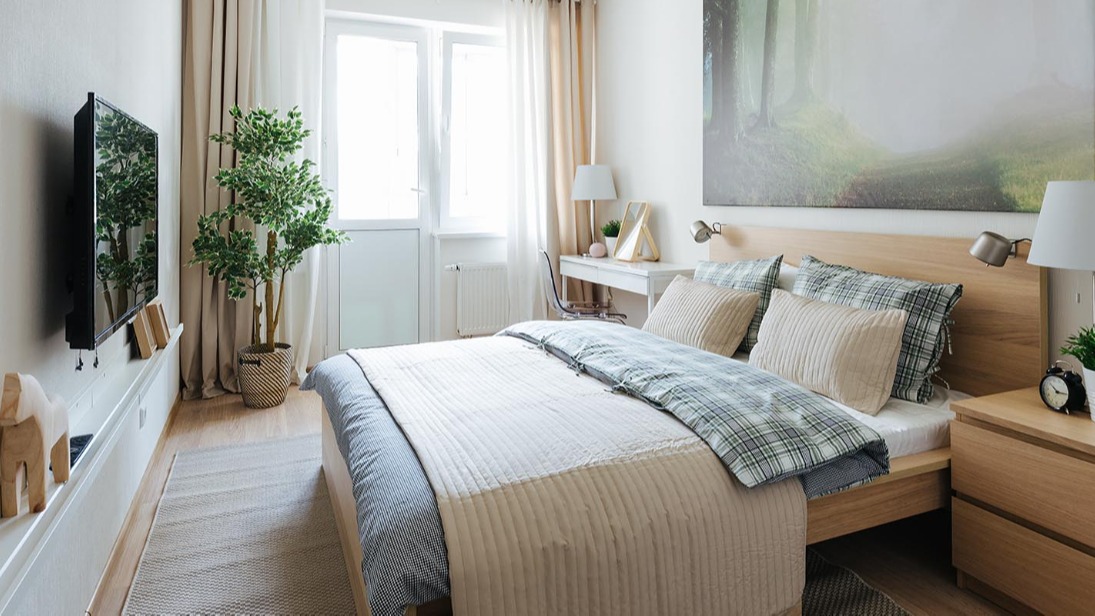 Почти 300 семей оформили квартиры соцнайма в собственность при переезде по реновации