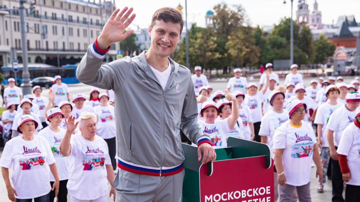 Спорт, экскурсии и звездные тренеры: как провести лето с пользой вместе с «Московским долголетием»