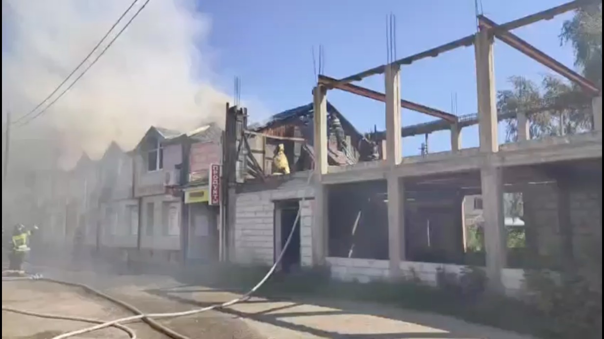 Прокуратура опубликовала кадры пожара в ТЦ в Раменском