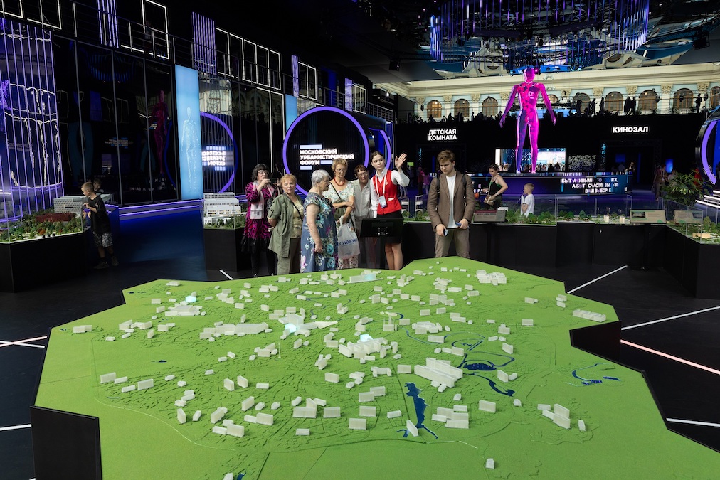 Вклад Московского НПЗ в улучшение экологии столицы оценили на Московском урбанфоруме