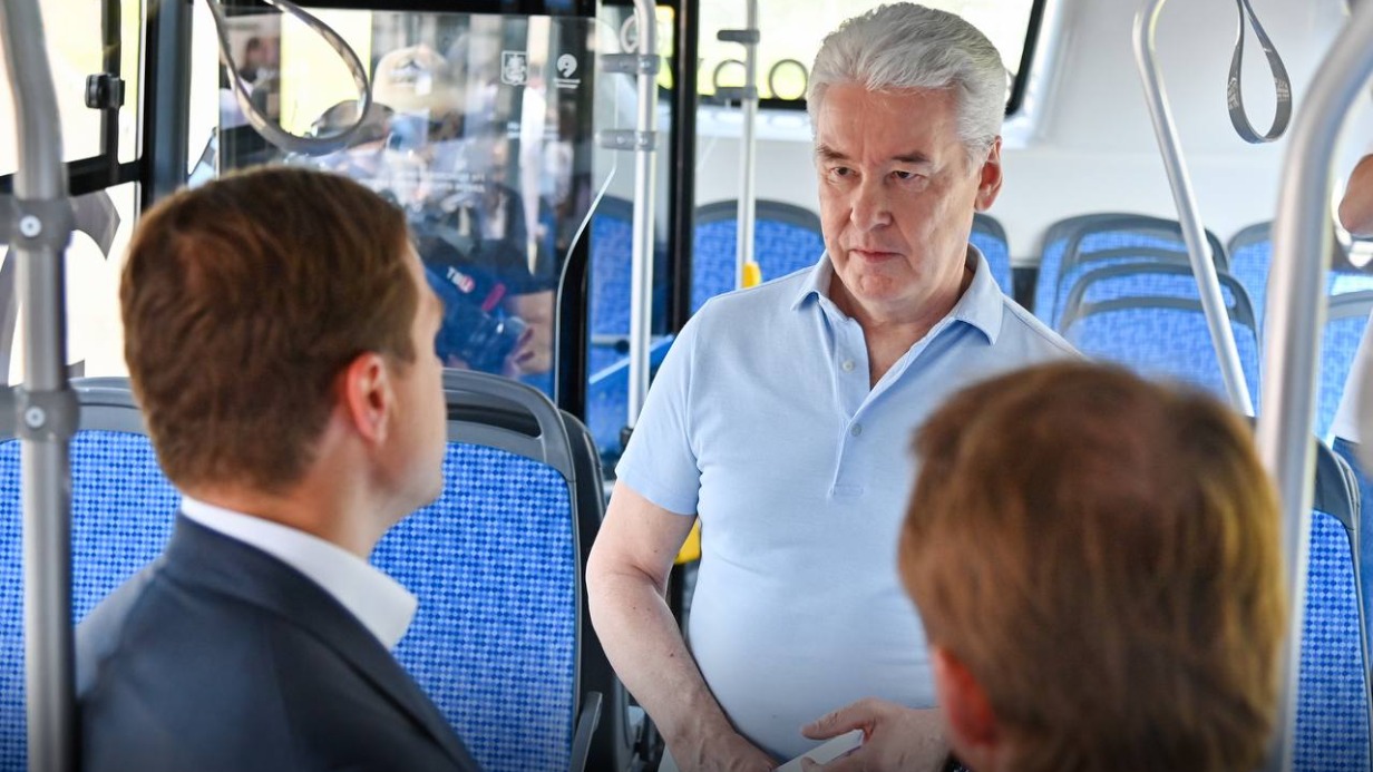 Собянин: В системе московского транспорта работает уже 1184 электробуса