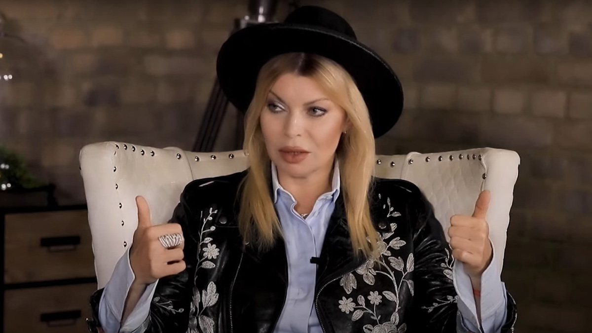 «Морально сложно»: Лада Дэнс впервые вышла на связь с поклонниками после ДТП