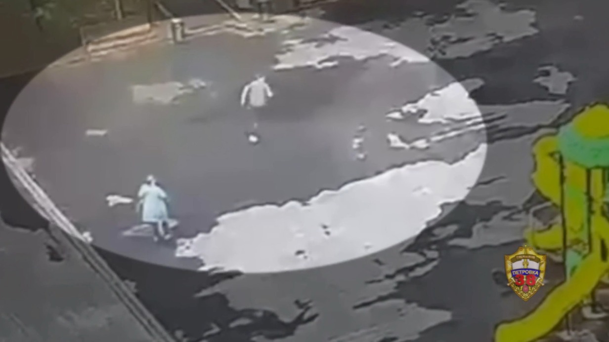 Банда злоумышленников ограбила пять женщин на юго-востоке Москвы