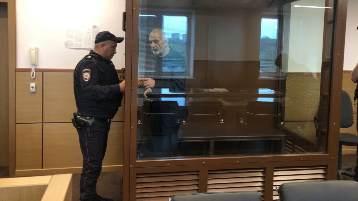 Суд приговорил к 11 годам мужчину, застрелившего свою жену на востоке Москвы