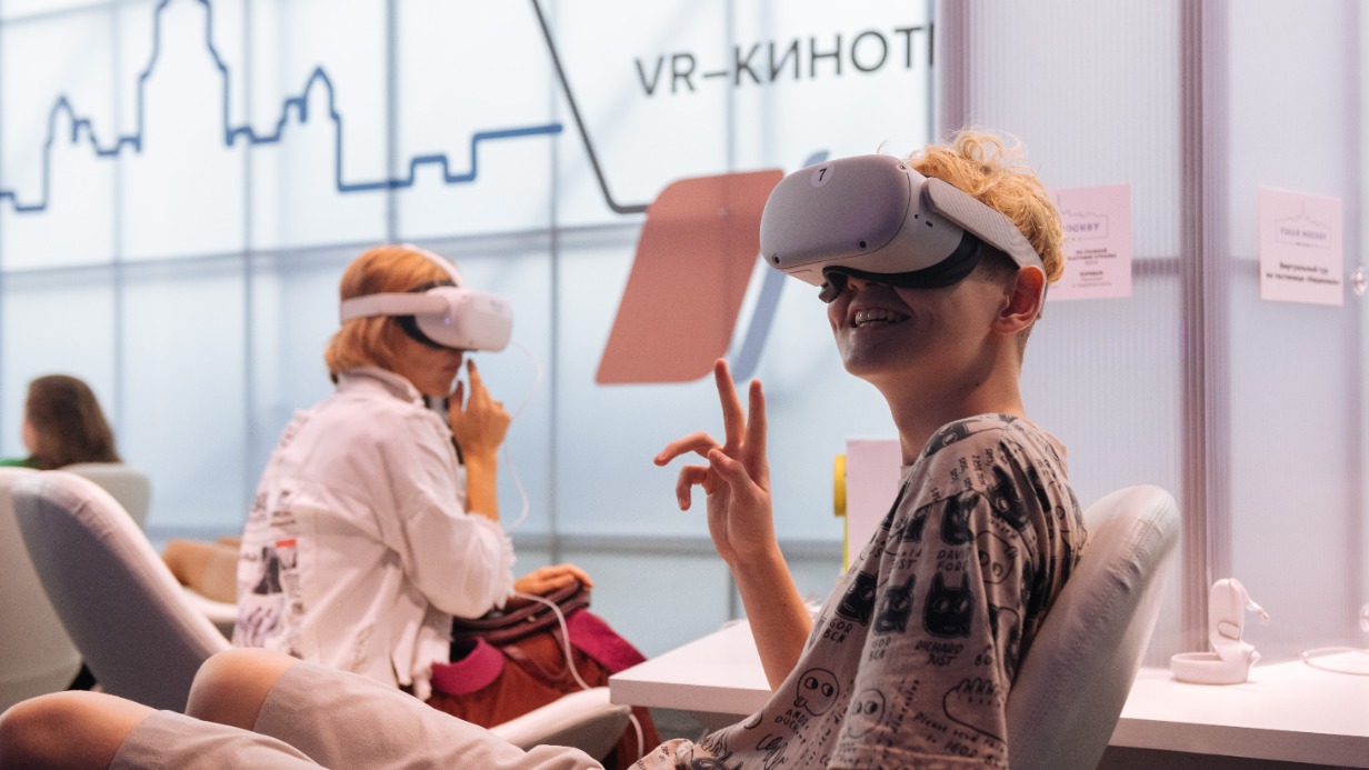 Сергунина: На площадке МУФ в «Лужниках» можно посетить VR-кинотеатр