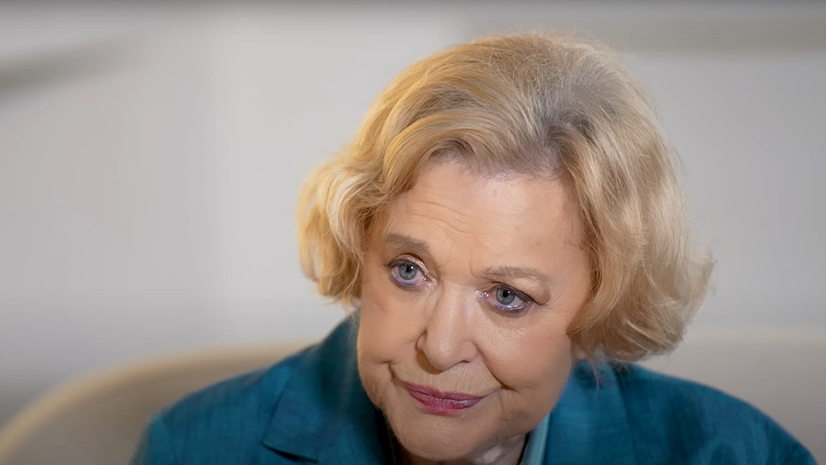 Дочь Валентины Талызиной опровергла сообщения о раке у актрисы