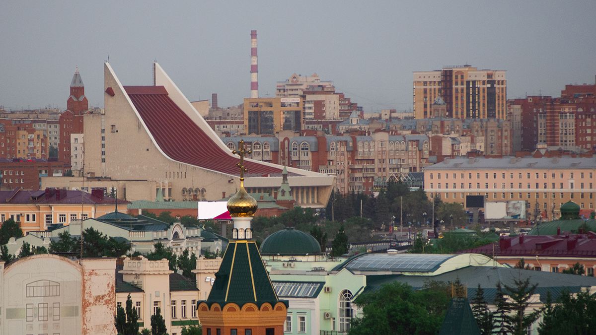 Мощный взрыв произошел на омском нефтезаводе 