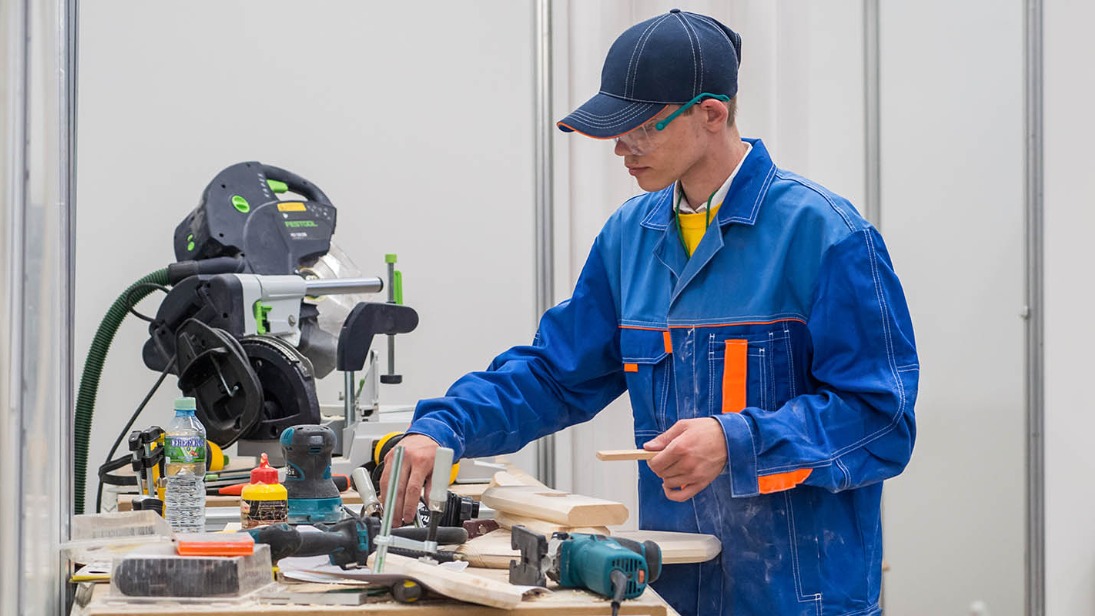 Новые программы обучения для будущих строителей появятся в колледжах Москвы