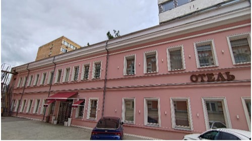 Иван Бобров: В ЦАО демонтировали незаконную мансарду на крыше гостиницы