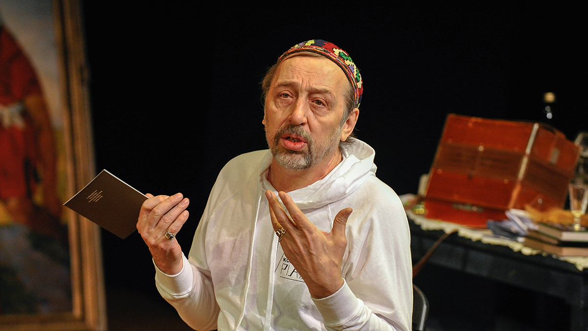 «Плохо дело»: стало известно о состоянии введенного в кому Николая Коляды