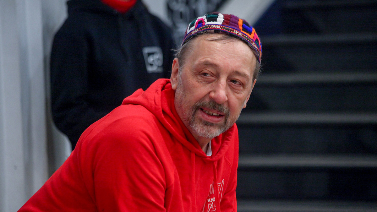 «Куда надо, туда и мчимся»: Николай Коляда рассказал, почему отменить русскую классику нельзя