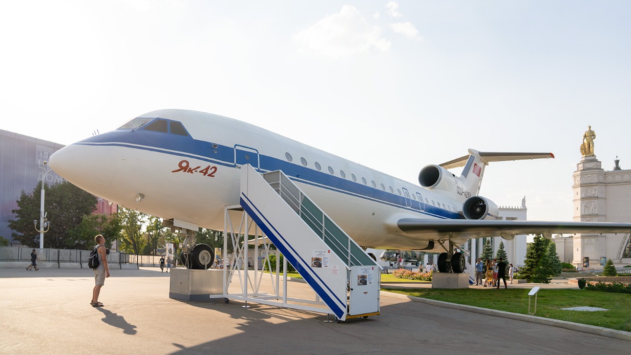ВДНХ приглашает москвичей на мероприятия в честь Дня авиации 20 августа