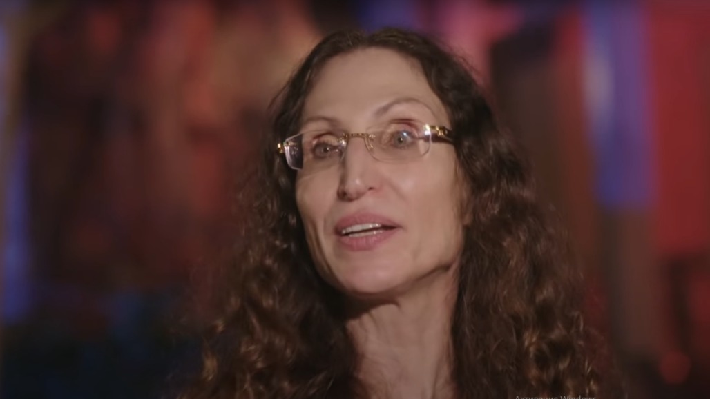 Звезда «Проклятия монахини» подала в суд на студию Warner Bros.