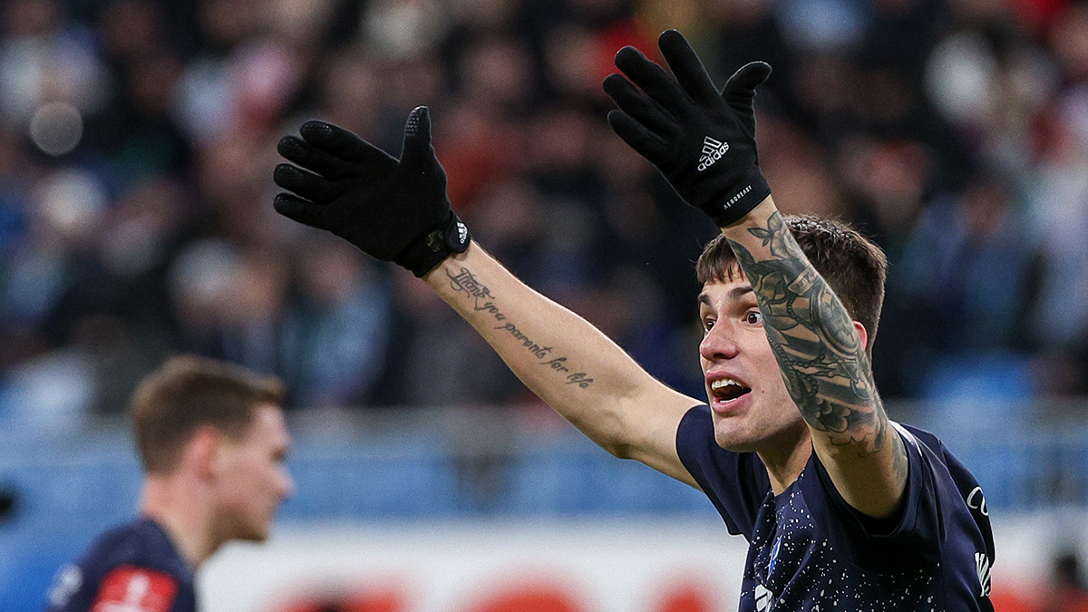 Нападающий сборной России по футболу Писарский попал в ДТП в Самаре