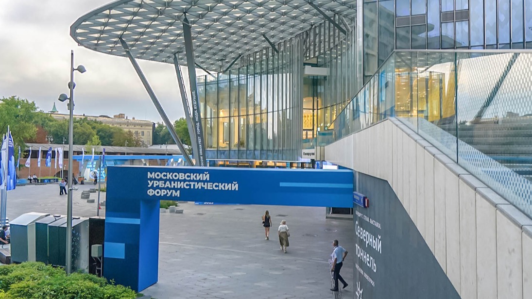 Москвичей пригласили на дизайнерскую выставку в «Зарядье» в рамках МУФ