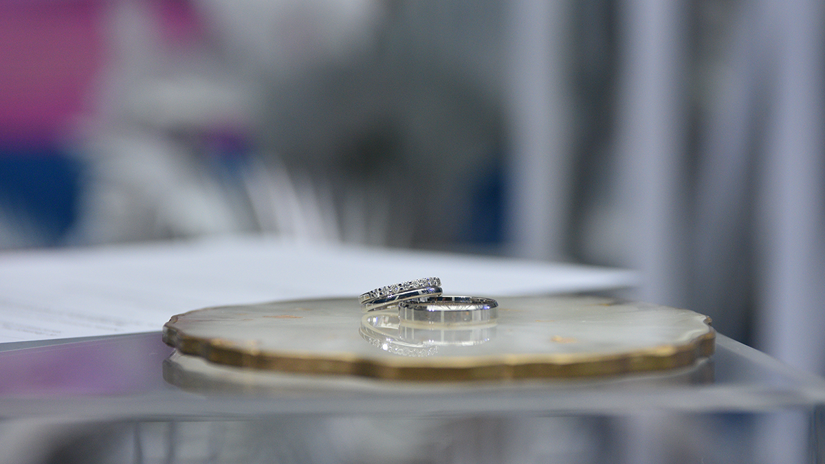 Законопроект о выплатах к юбилеям супружеской жизни внесли в Госдуму