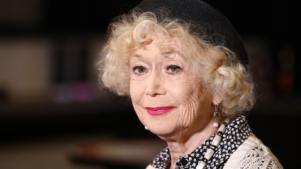 «У меня много болячек»: Немоляева призналась, что заболела на гастролях