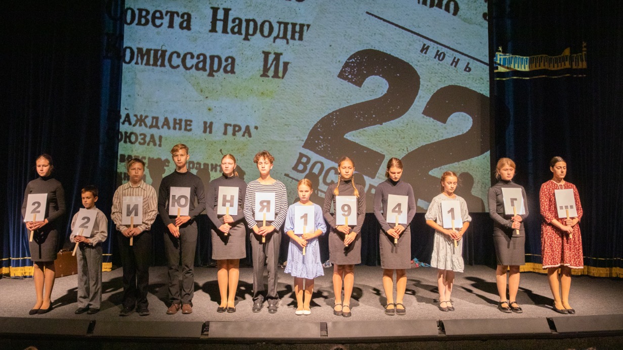 Театральный коллектив «Жар-птица» выступил в Музее Победы 25 августа