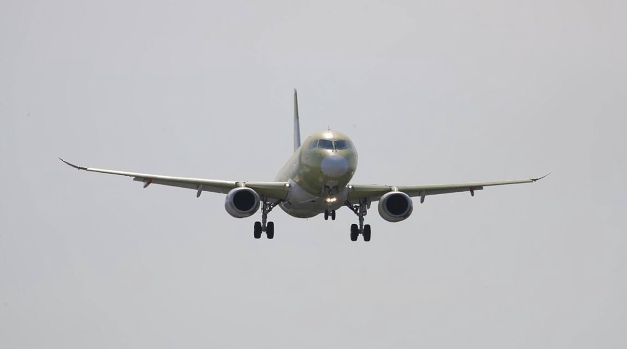 Импортозамещенный SJ-100 совершил первый полет в Комсомольске-на-Амуре