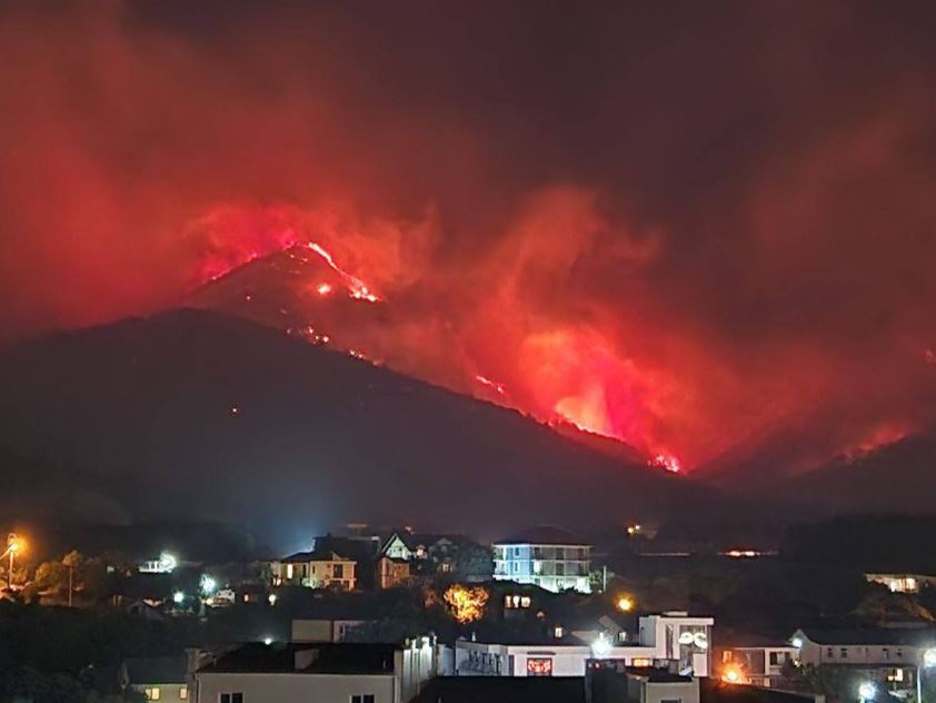 Площадь лесного пожара в Геленджике увеличилась до 15 гектаров