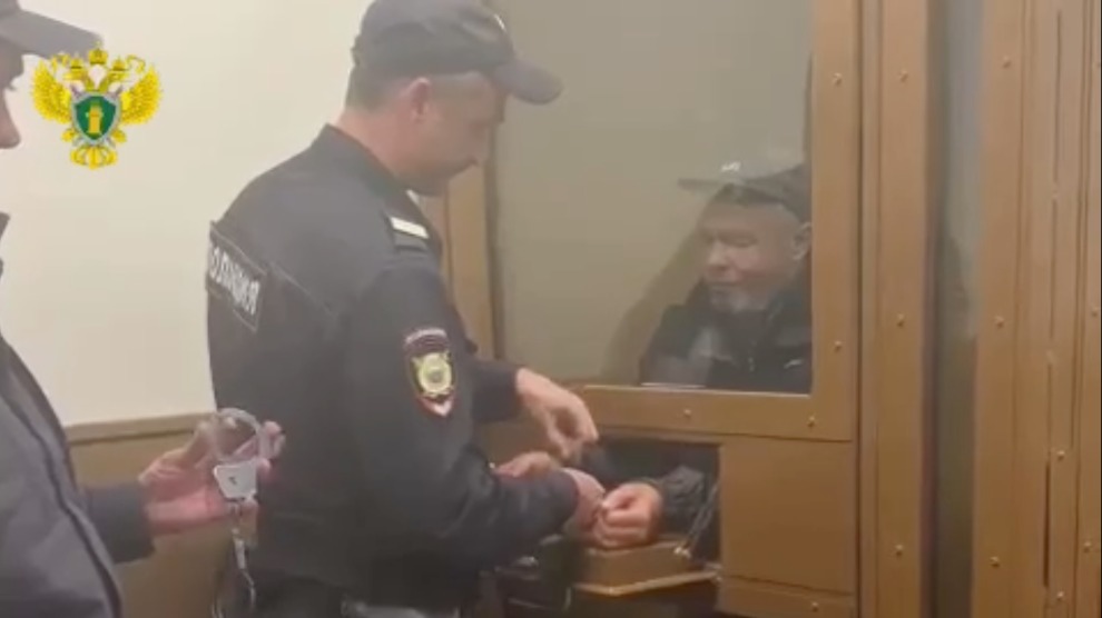 Пьяный пенсионер напал с ножом на своего знакомого в центре Москвы