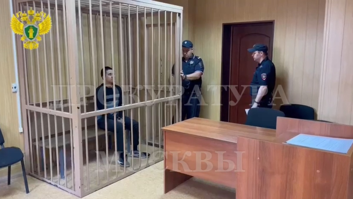 Суд арестовал курьера, сбившего электросамокатом ребенка на юго-западе Москвы