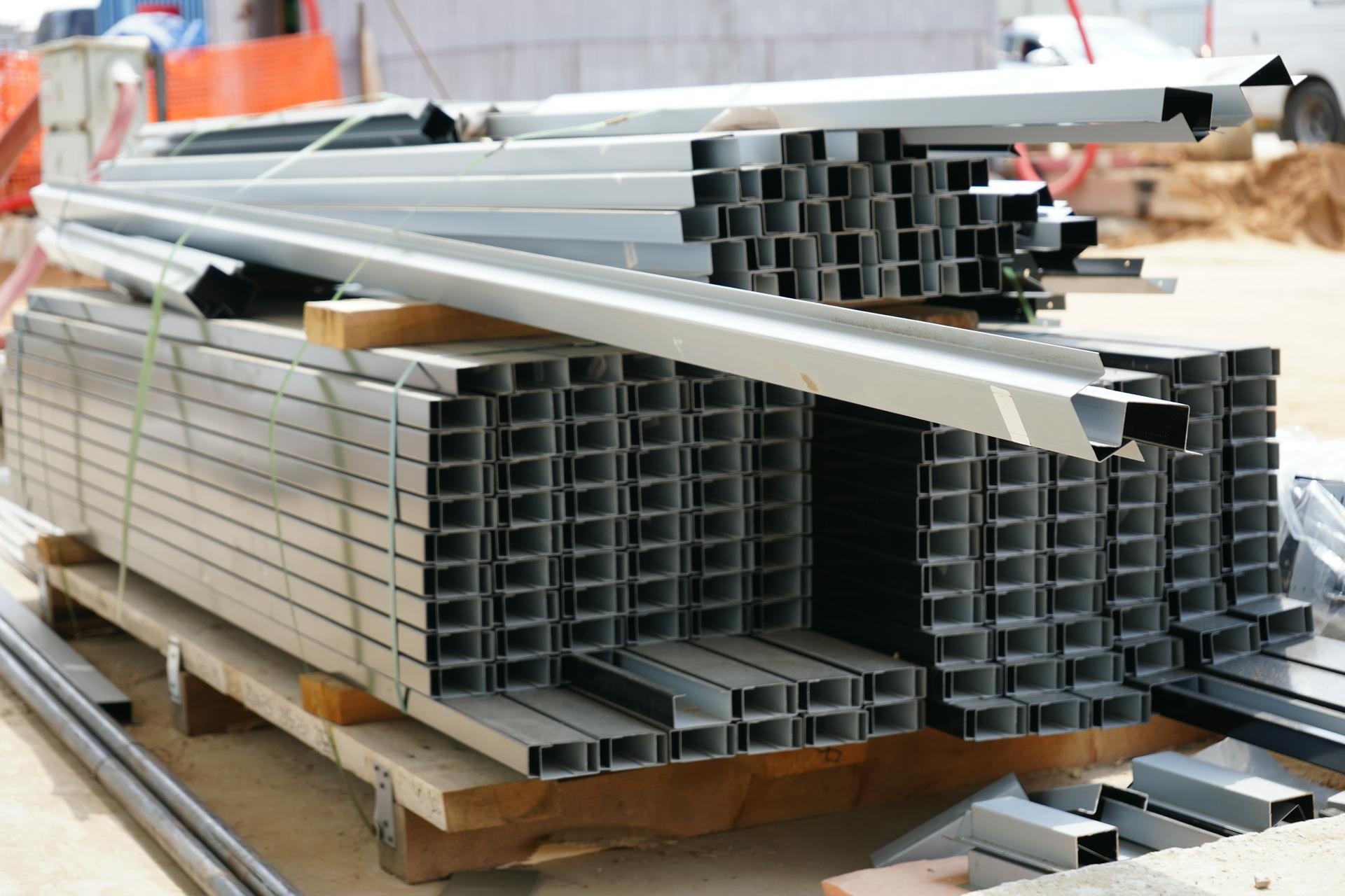 Эксперт Аксенов рассказал, когда лучше покупать стройматериалы 