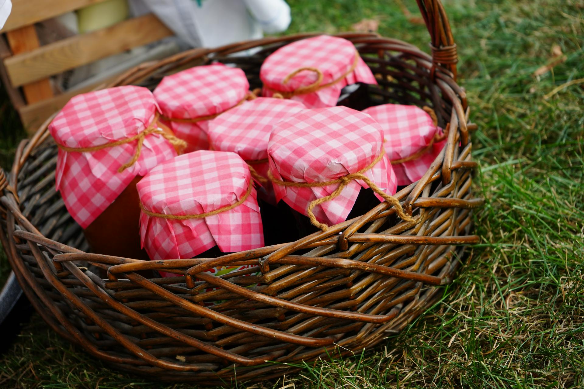 Эксперт Мясникова рассказала, как правильно стерилизовать банки для заготовок