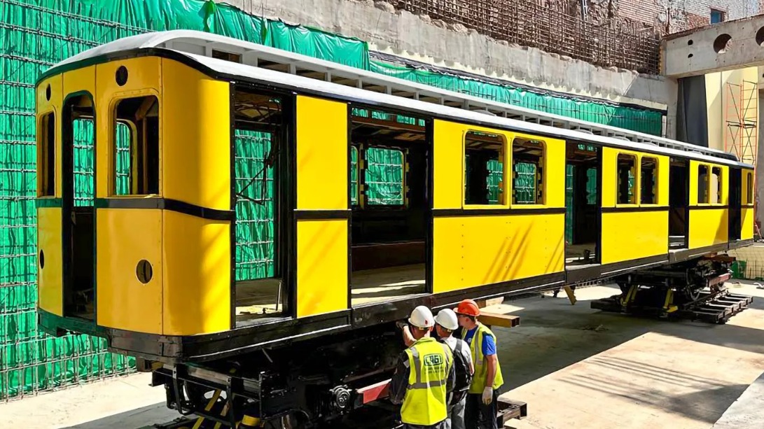 Музей транспорта Москвы покажет единственный в мире вагон метро типа В 1927 года