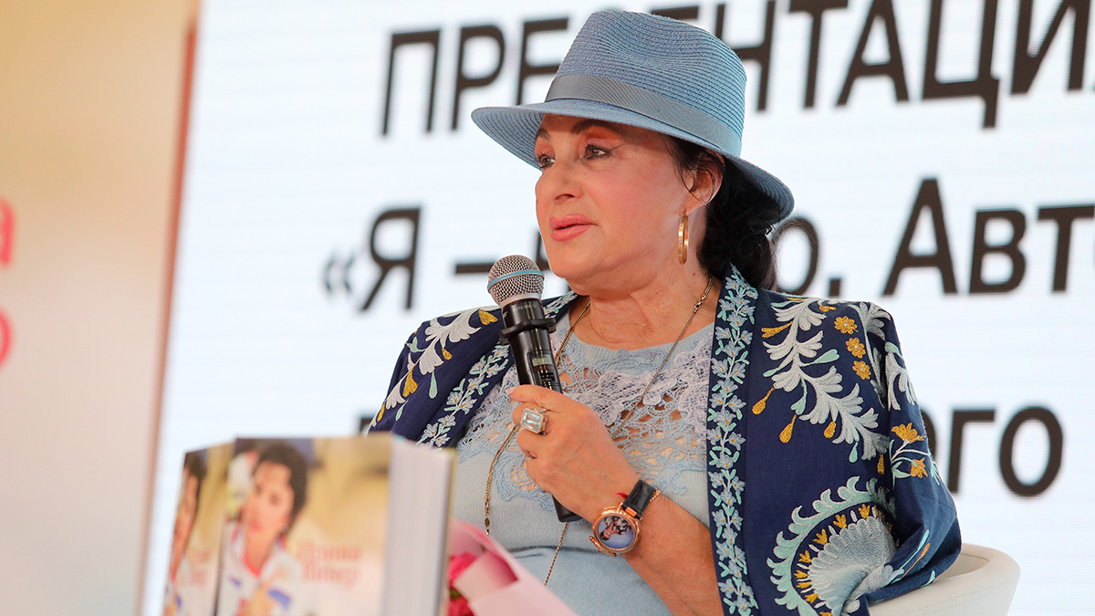 Помолодевшая Ирина Винер в перьях «зажгла» в Дубае под Тимати и Лепса