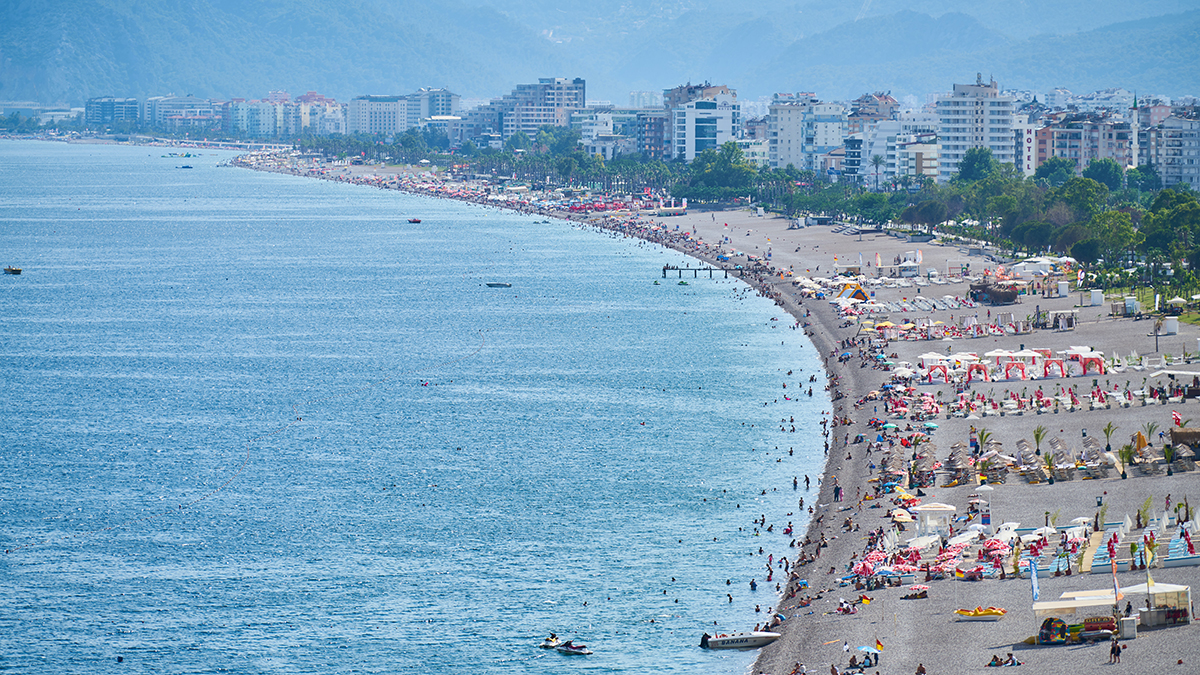 Шестое за неделю тело обнаружили на пляже Антальи