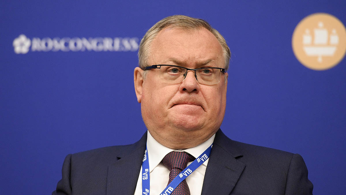 Глава ВТБ Костин заявил о необходимости «убить» систему SWIFT