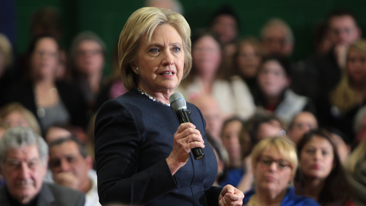 Активисты попытались сорвать выступление Клинтон в Колумбийском университете