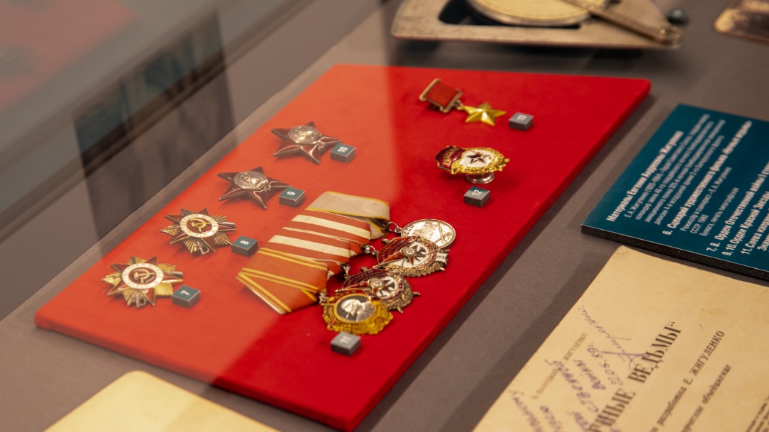 Выставку к 100-летию Зои Космодемьянской открыли в Музее Победы