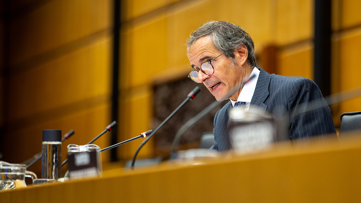 Гросси заявил, что при ударе дроном ВСУ по автомобилю МАГАТЭ пострадавших нет