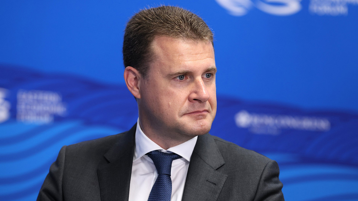 Министр Чекунков: Россия оспорит задержание судна Росгидромета на Шпицбергене