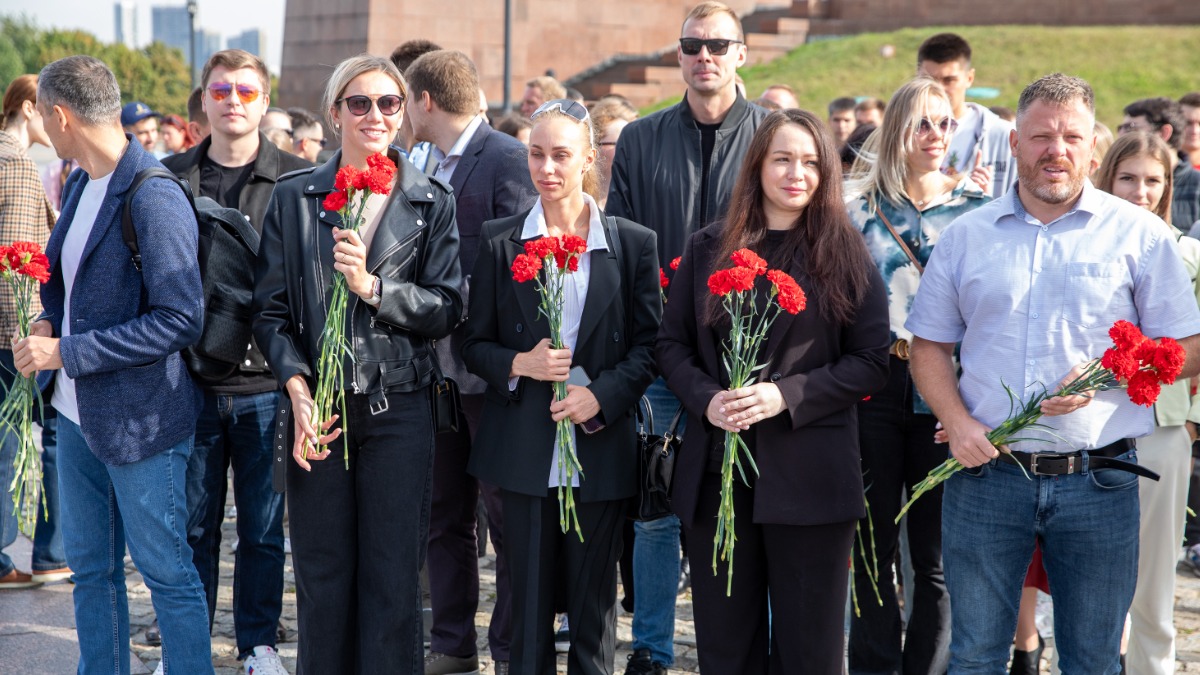 Олимпийцы из России и Белоруссии посетили Музей Победы