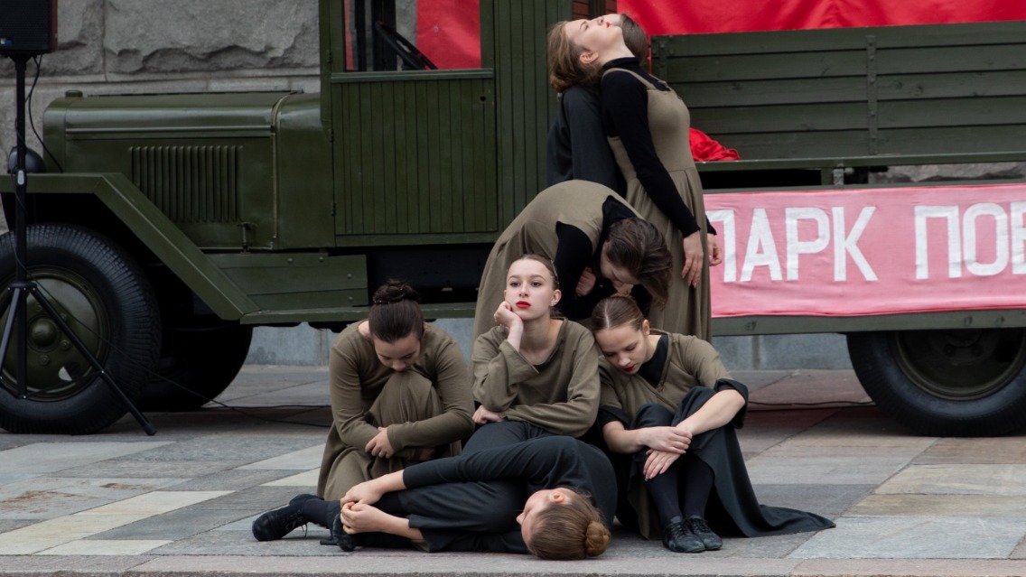 У Музея Победы прошли концерты на легендарной полуторке